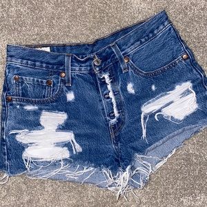 LEVI 501 Dark Wash Shorts